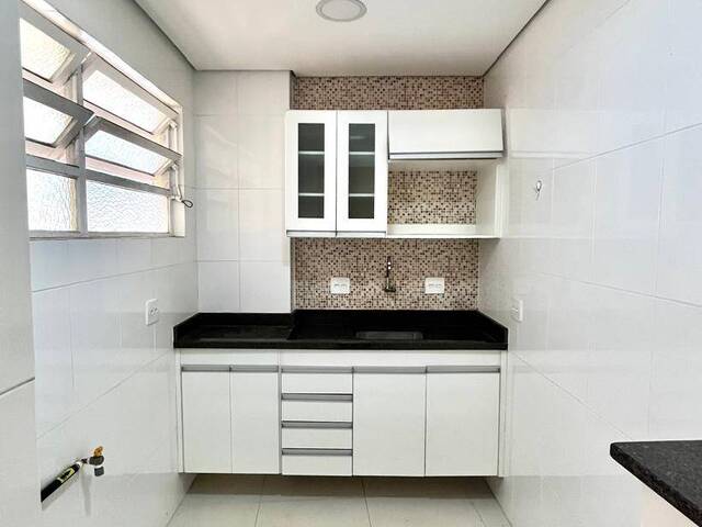 Apartamento para Locação em São Vicente - 4