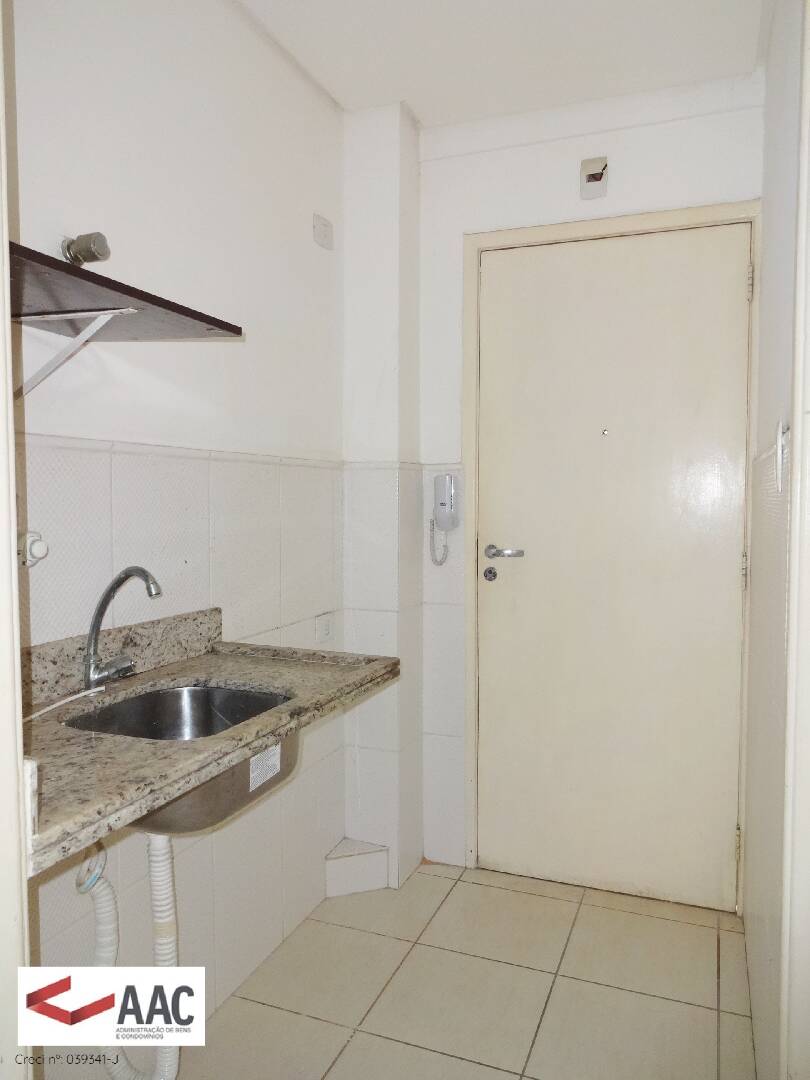 Apartamento para alugar com 1 quarto, 35m² - Foto 9