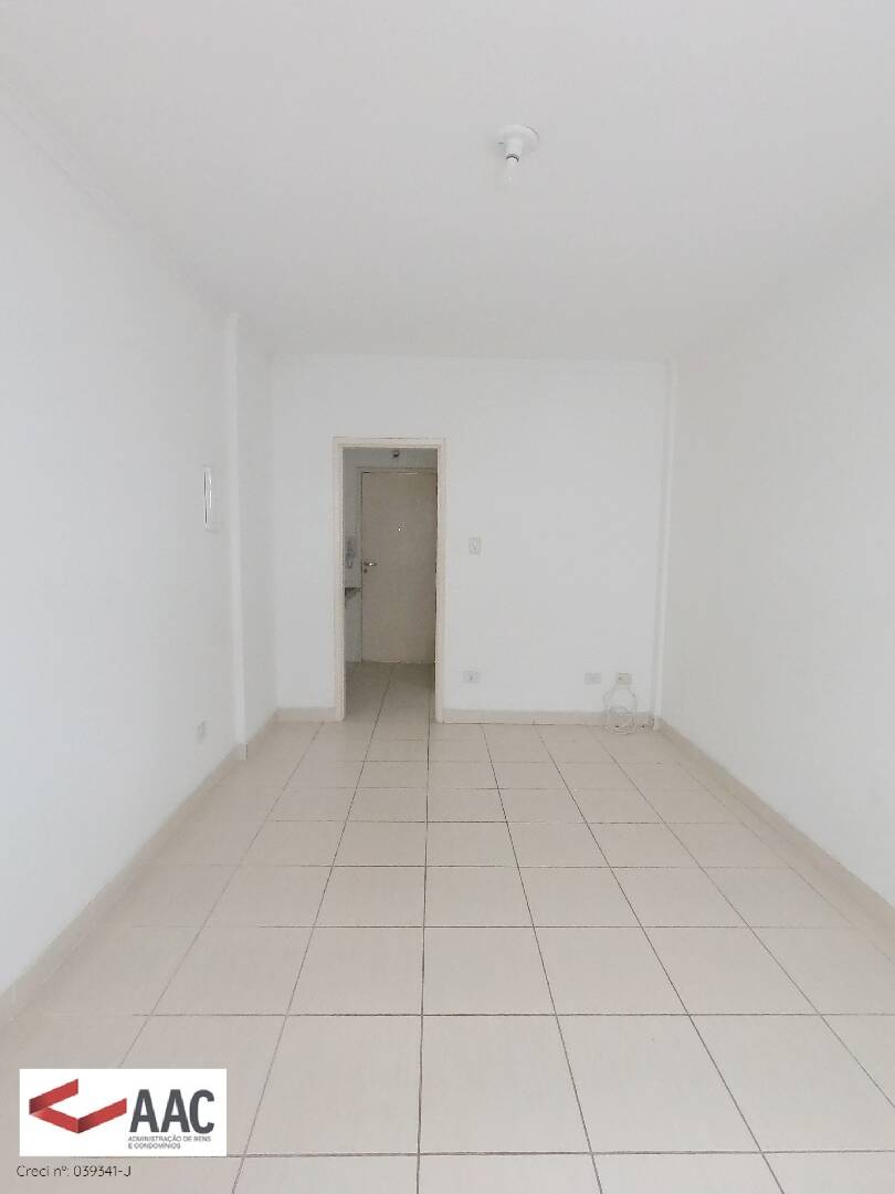 Apartamento para alugar com 1 quarto, 35m² - Foto 13