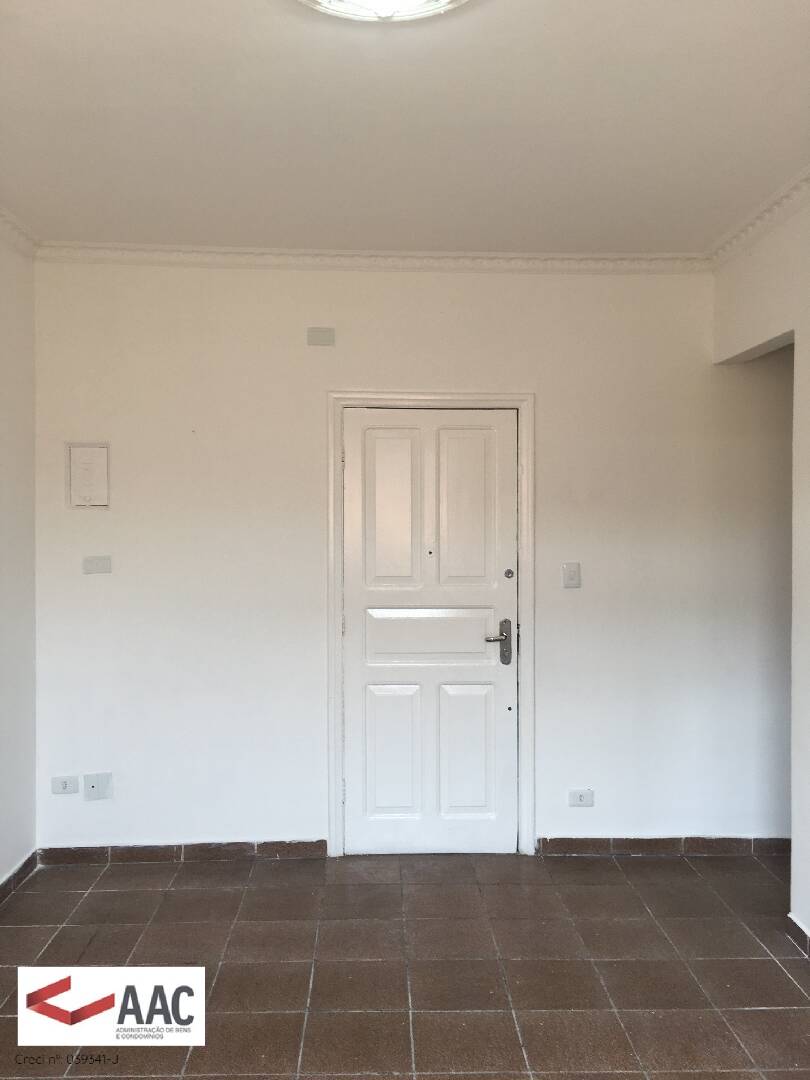 Apartamento para alugar com 2 quartos, 70m² - Foto 4