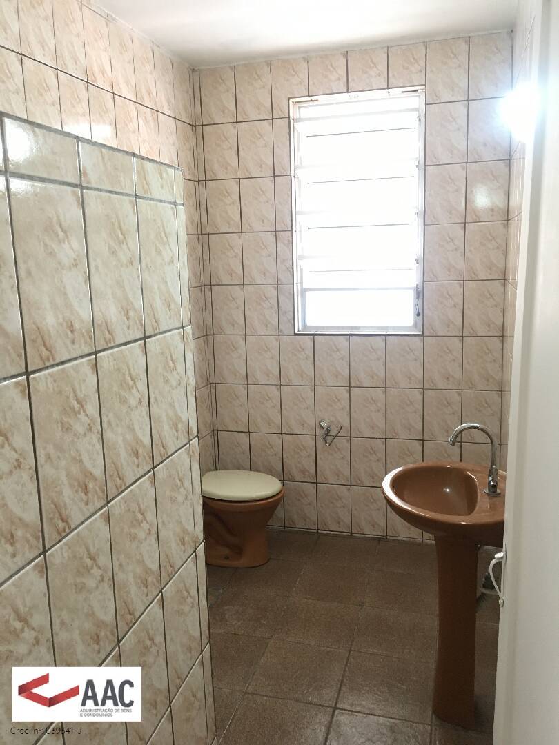 Apartamento para alugar com 2 quartos, 70m² - Foto 11