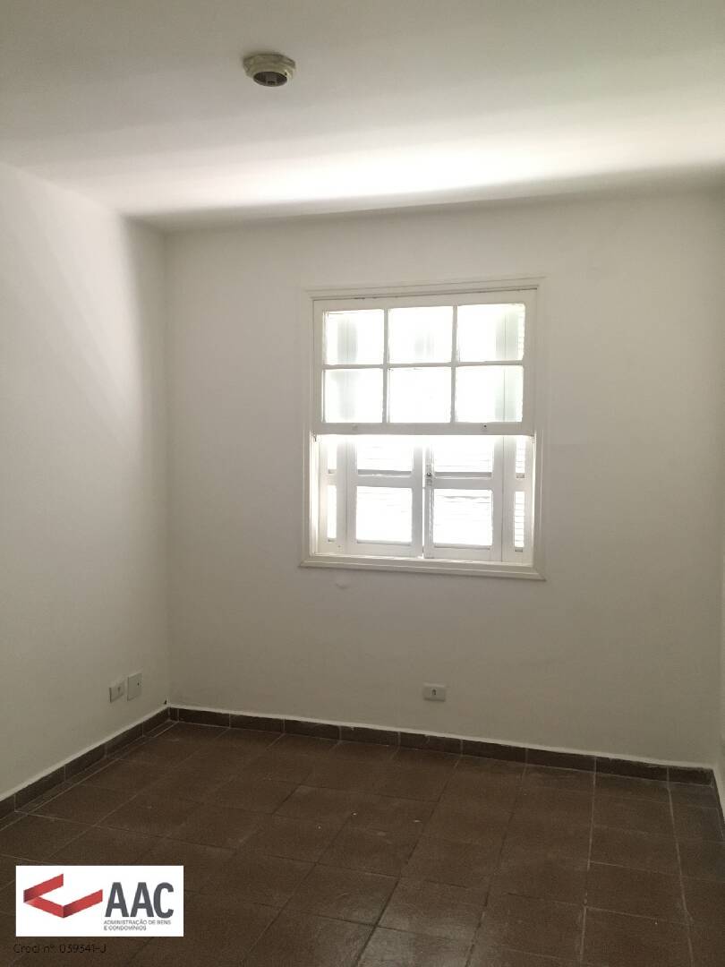 Apartamento para alugar com 2 quartos, 70m² - Foto 14