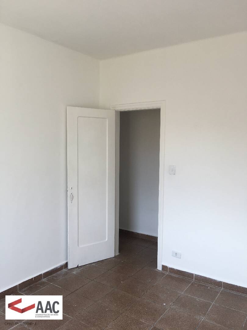 Apartamento para alugar com 2 quartos, 70m² - Foto 15
