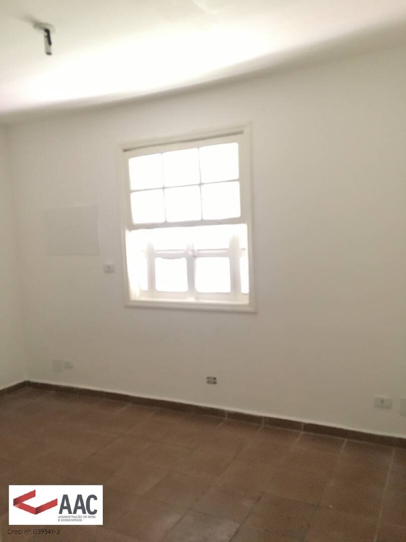Apartamento para alugar com 2 quartos, 70m² - Foto 17