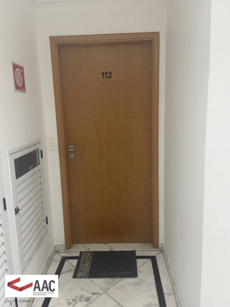 Apartamento para alugar com 3 quartos, 190m² - Foto 4