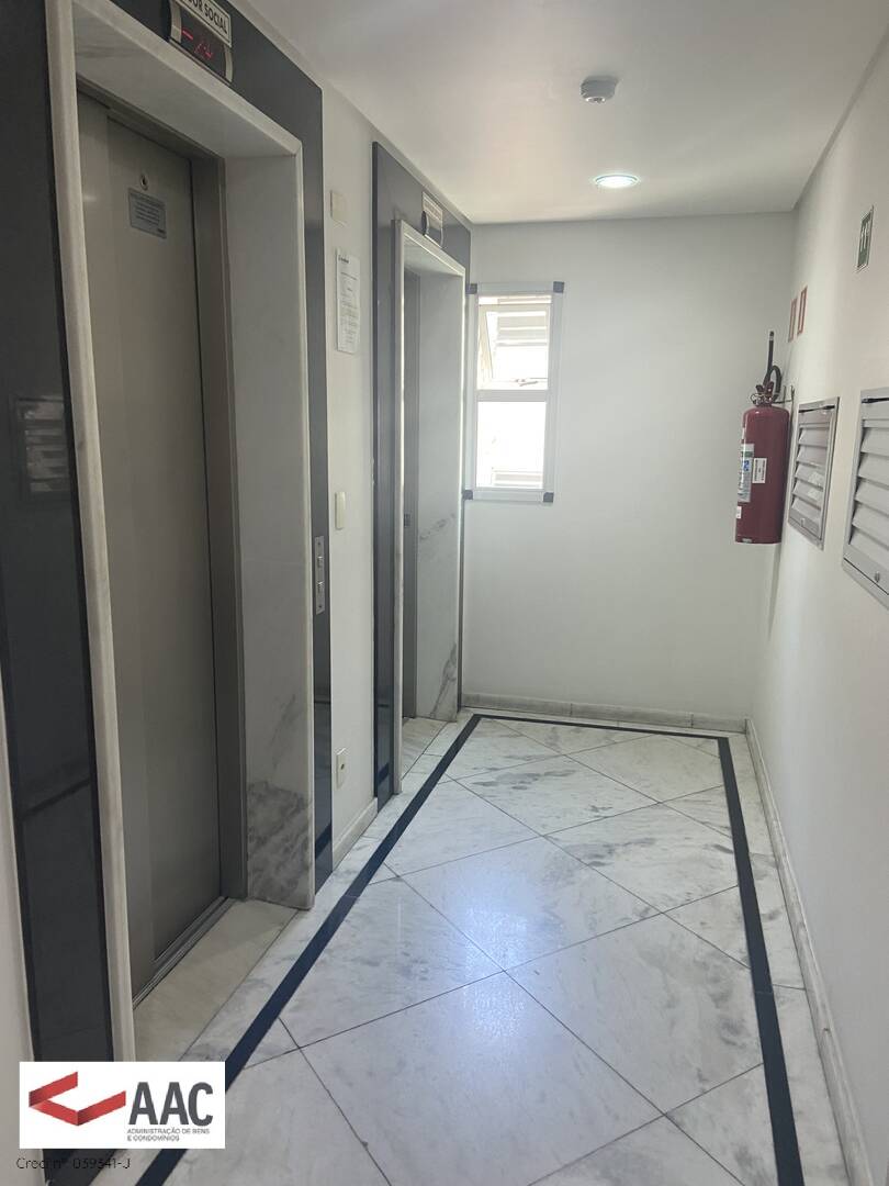 Apartamento para alugar com 3 quartos, 190m² - Foto 3