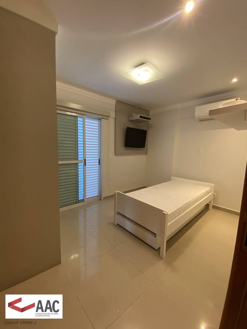 Apartamento para alugar com 3 quartos, 190m² - Foto 15