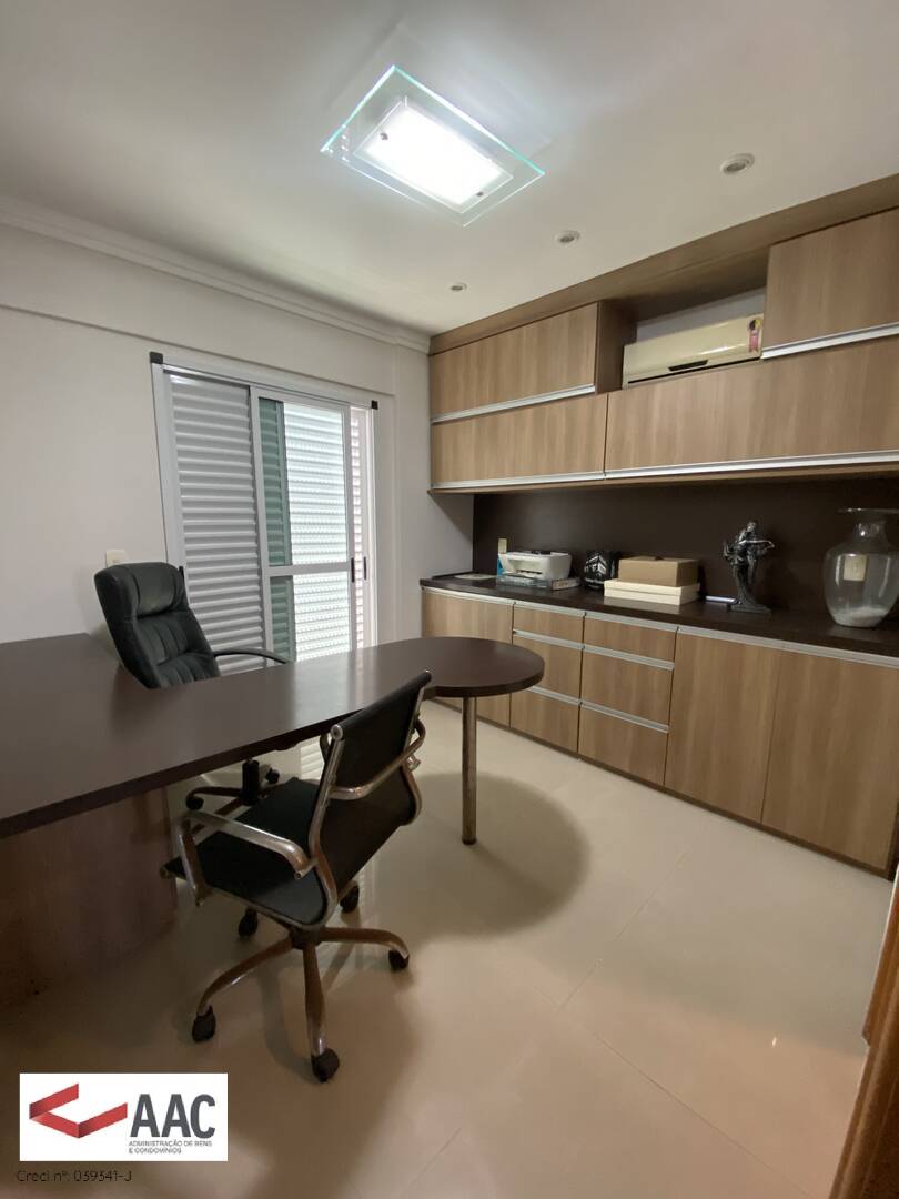 Apartamento para alugar com 3 quartos, 190m² - Foto 19