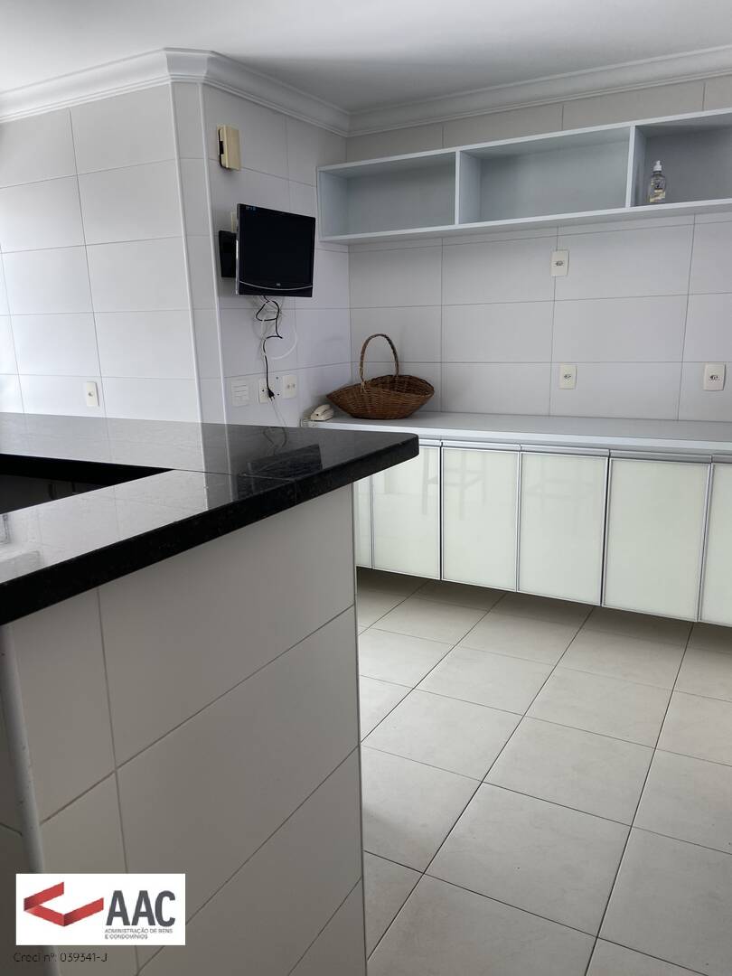 Apartamento para alugar com 3 quartos, 190m² - Foto 25