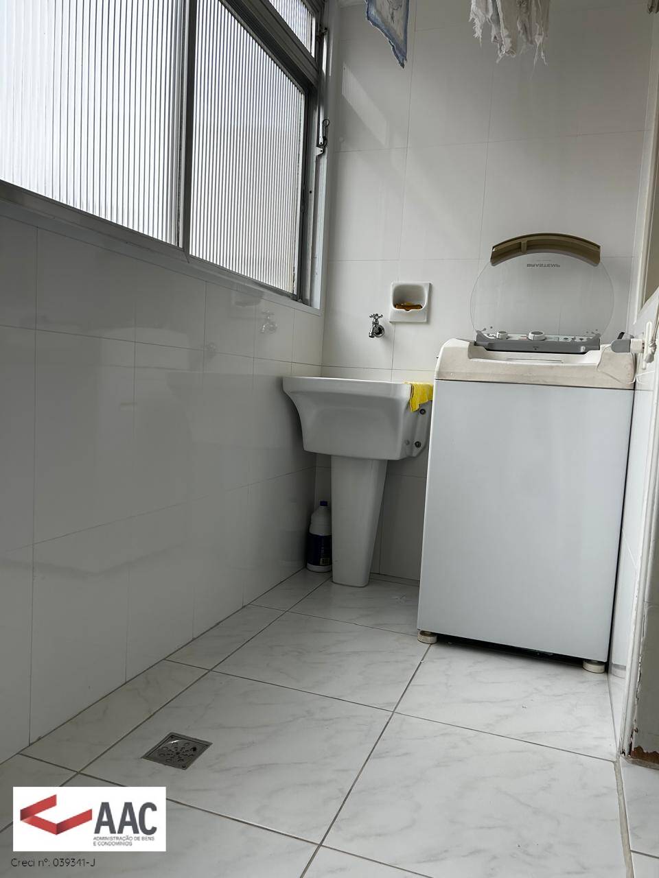 Apartamento para alugar com 3 quartos, 110m² - Foto 21