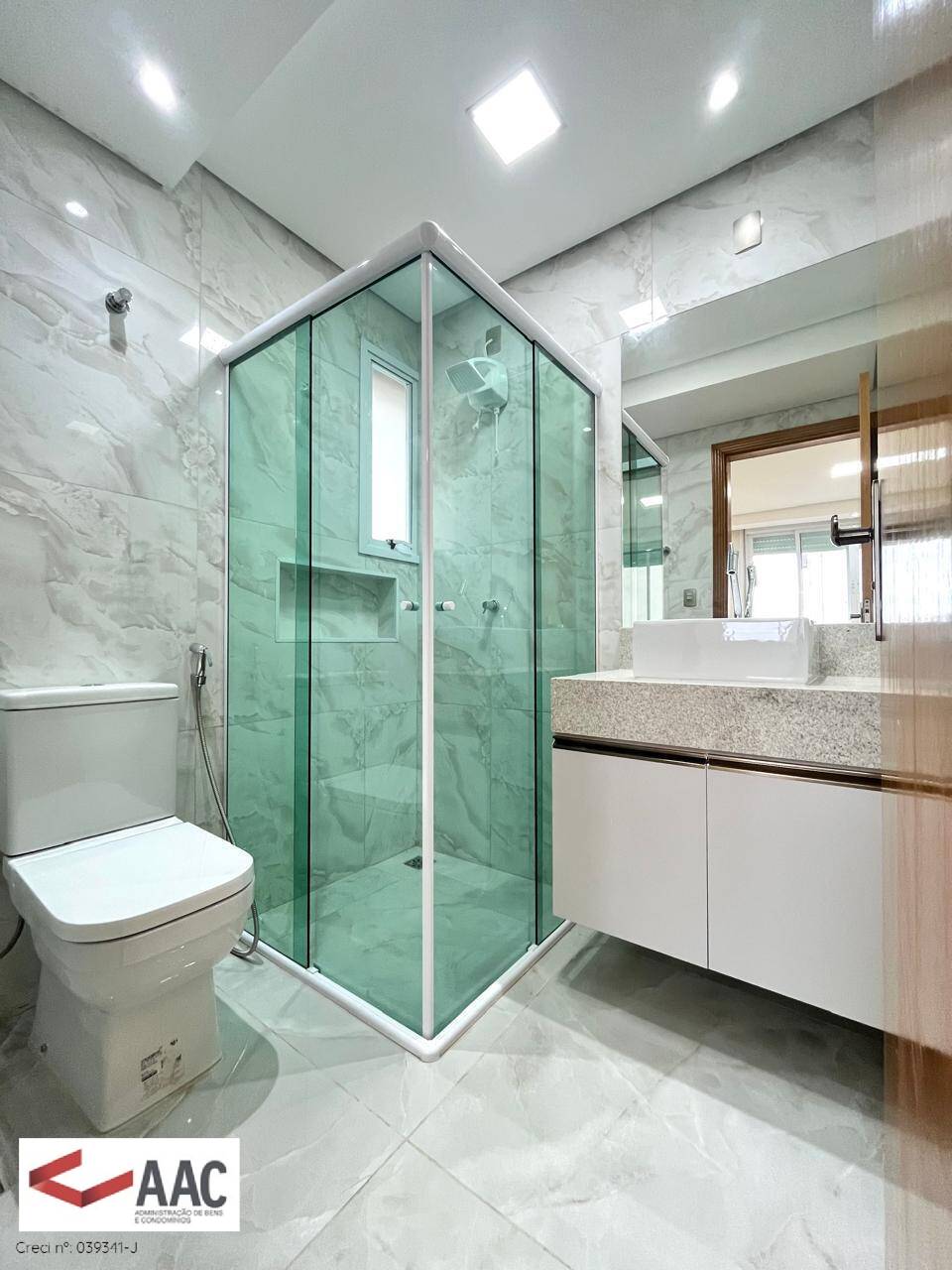 Apartamento para alugar com 3 quartos, 179m² - Foto 15