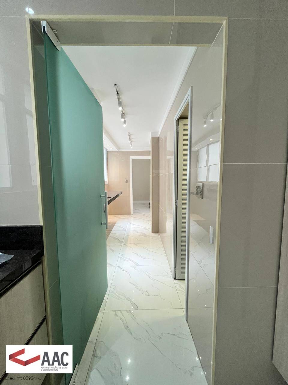 Apartamento para alugar com 3 quartos, 179m² - Foto 27