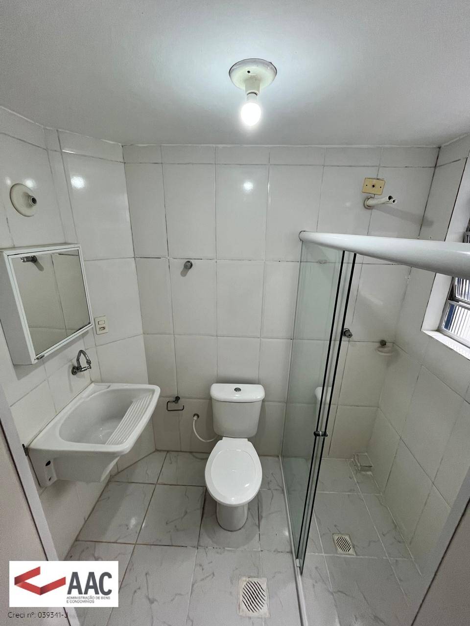 Apartamento para alugar com 1 quarto, 45m² - Foto 11