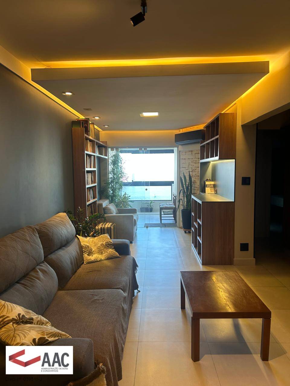 Apartamento para alugar com 2 quartos, 85m² - Foto 3