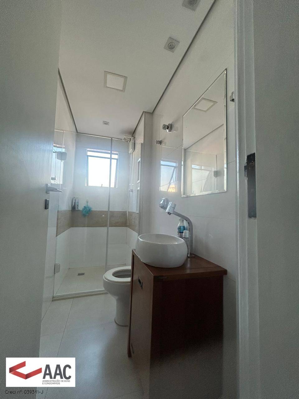 Apartamento para alugar com 2 quartos, 85m² - Foto 18