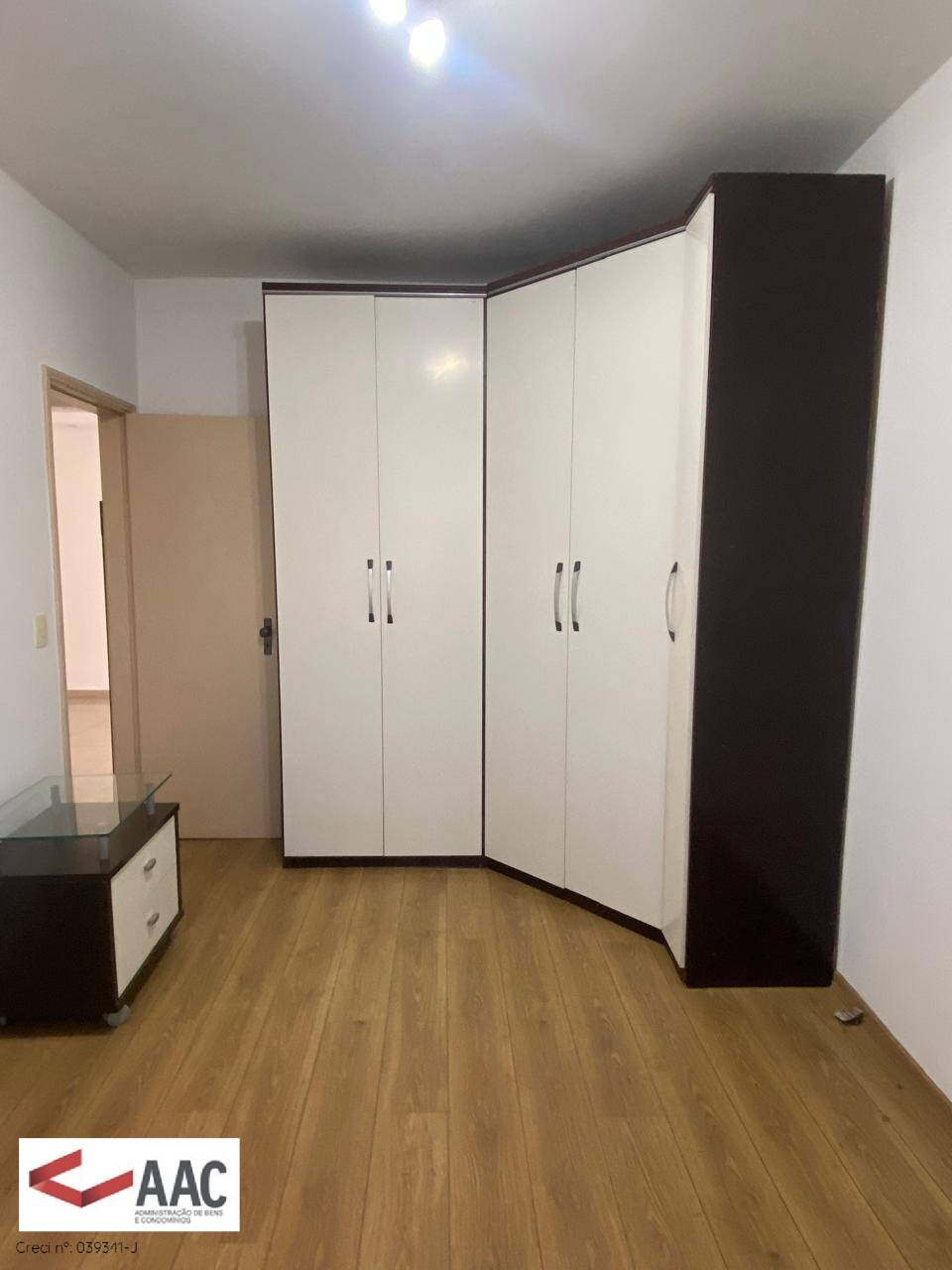 Apartamento para alugar com 2 quartos, 112m² - Foto 9