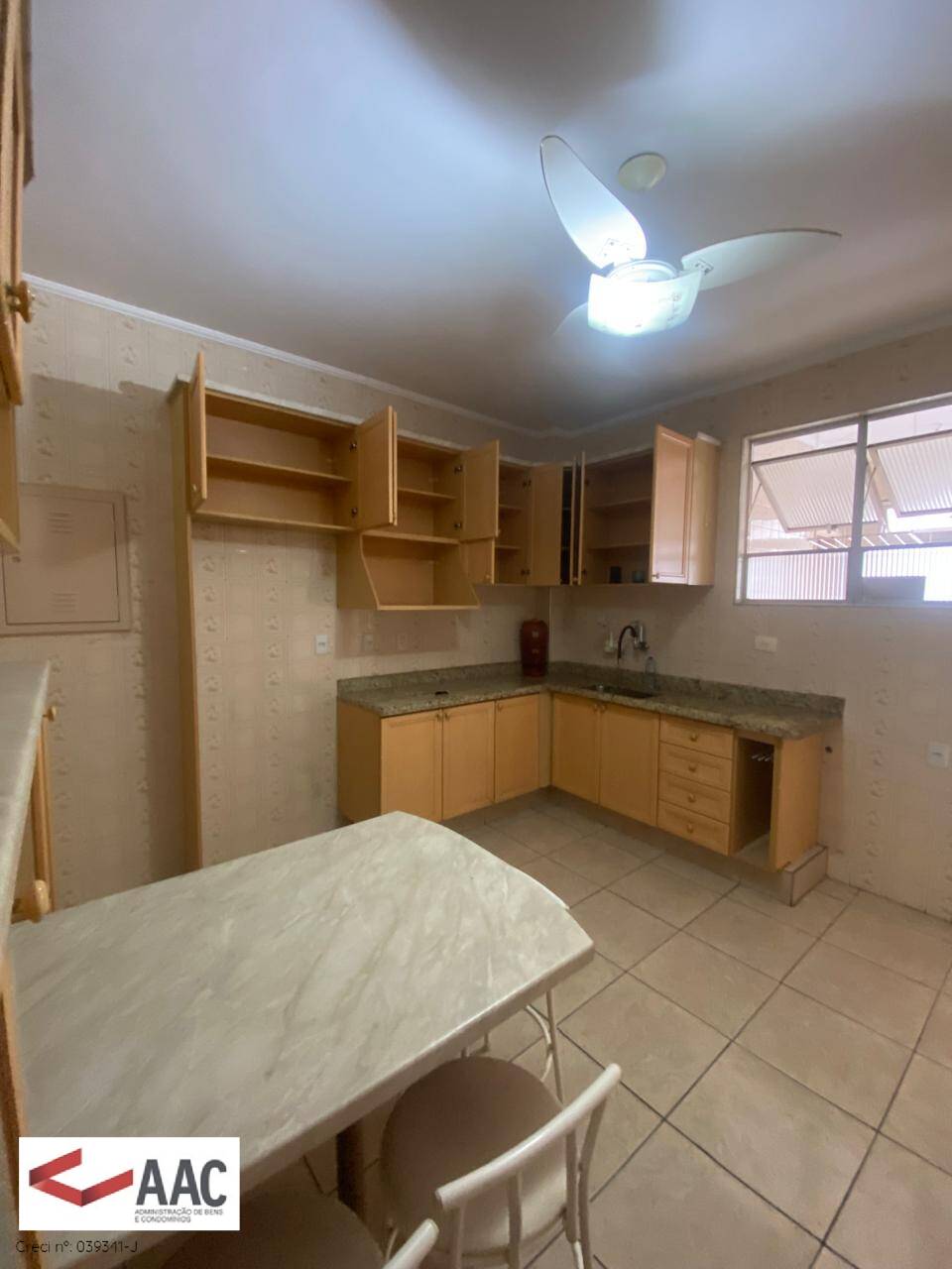 Apartamento para alugar com 2 quartos, 112m² - Foto 15