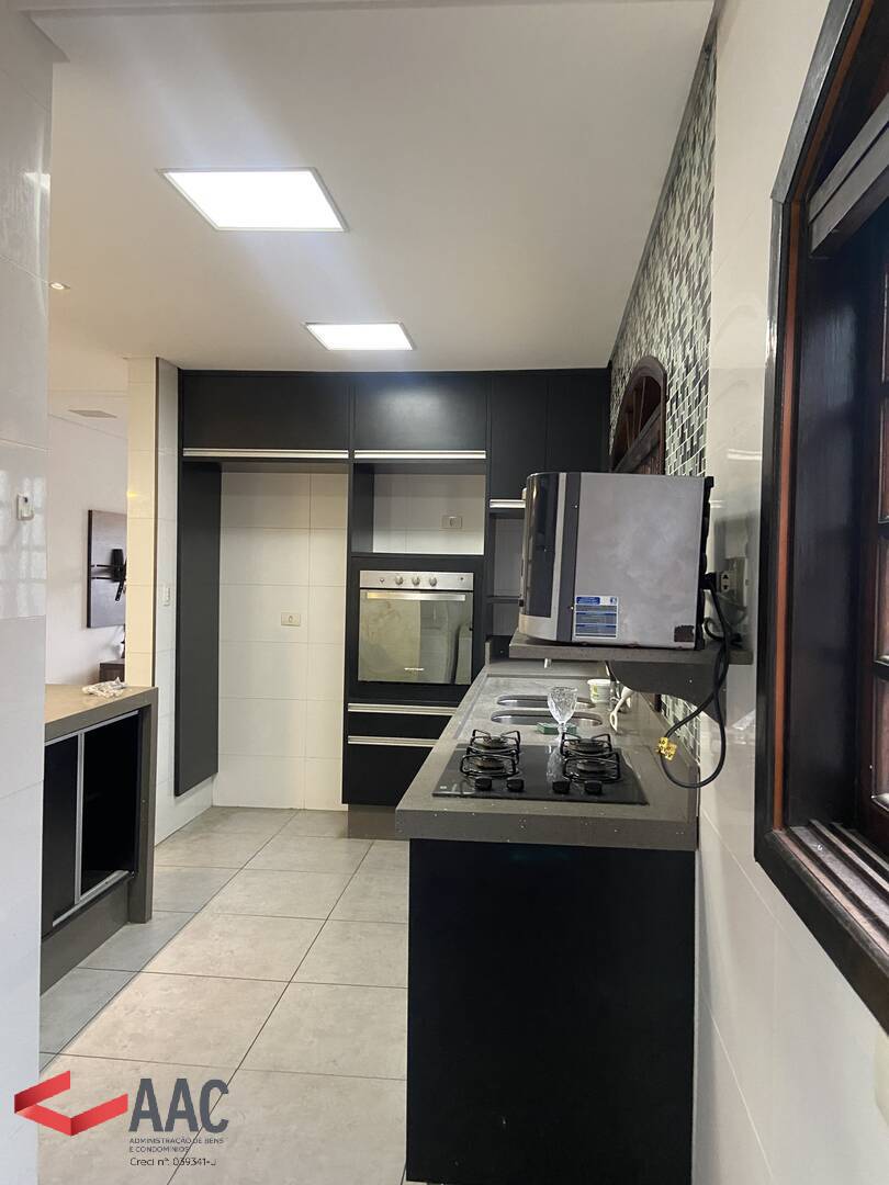 Casa para alugar com 2 quartos, 95m² - Foto 6