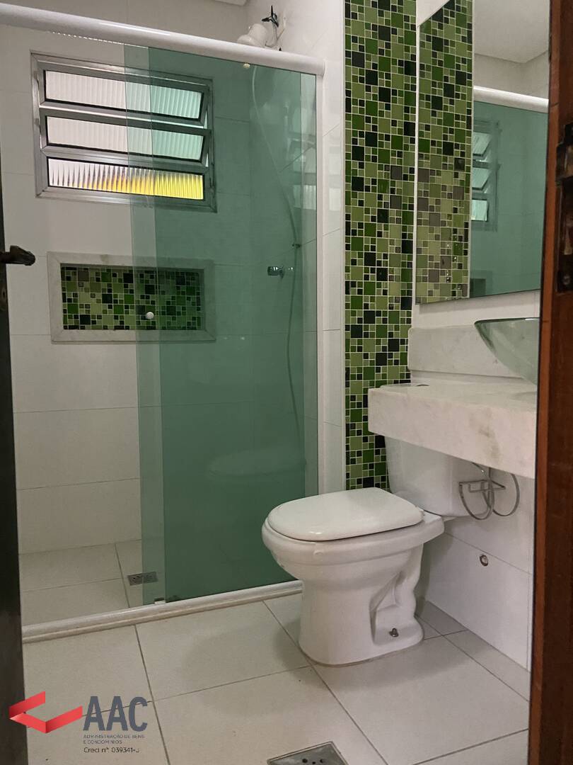 Casa para alugar com 2 quartos, 95m² - Foto 11