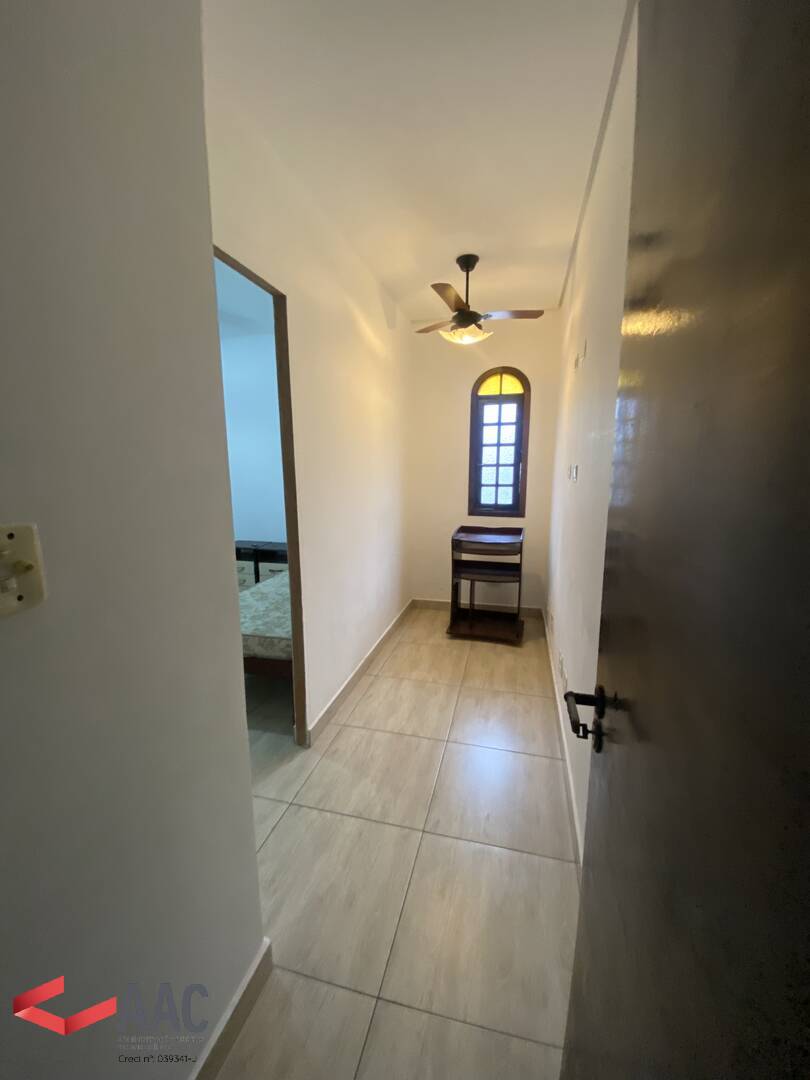 Casa para alugar com 2 quartos, 95m² - Foto 12