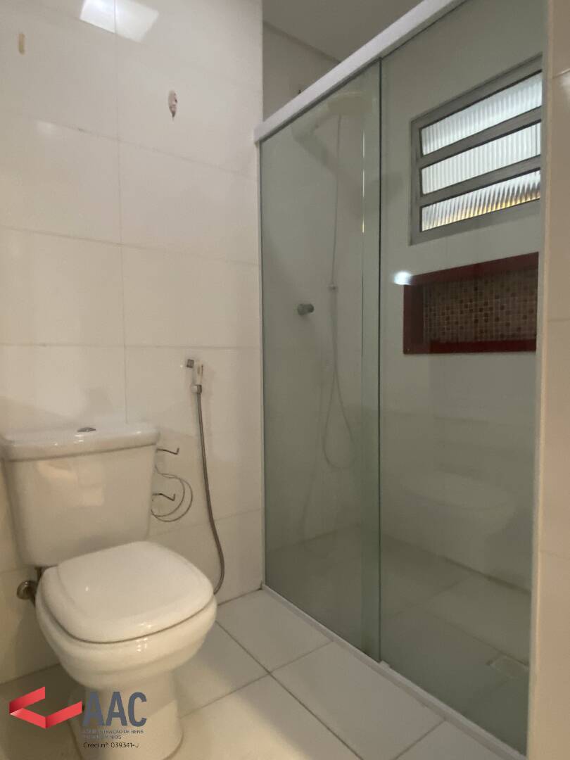 Casa para alugar com 2 quartos, 95m² - Foto 17