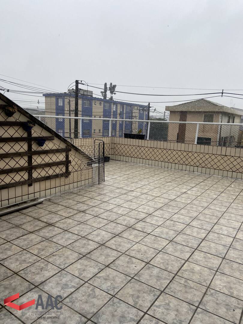 Casa para alugar com 2 quartos, 95m² - Foto 22