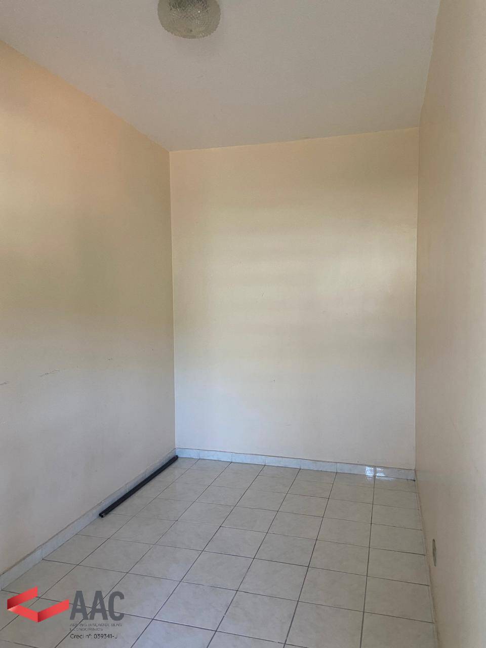 Apartamento para alugar com 2 quartos, 80m² - Foto 15